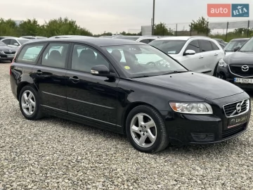 Авто Volvo V50 2011 № 7692996