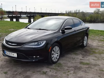 Авто Chrysler 200 2016 № 7693024