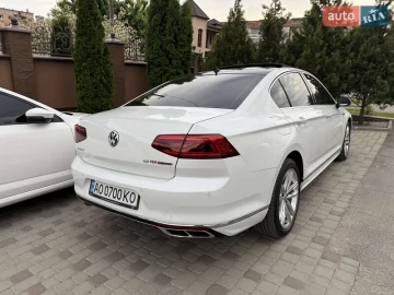 Авто Volkswagen Passat 2016 № 7693048