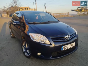 Авто Toyota Auris 2010 № 7693338