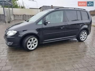 Авто Volkswagen Touran 2008 № 7693508