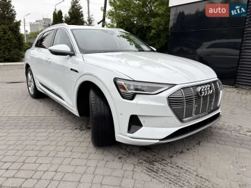 Авто Audi E-Tron 2020 № 7693587