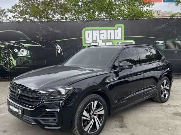 Авто Volkswagen Touareg 2020 № 7693616