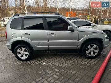 Авто Chevrolet Niva 2013 № 7693665
