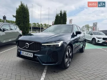 Авто Volvo Xc60 2023 № 7694050