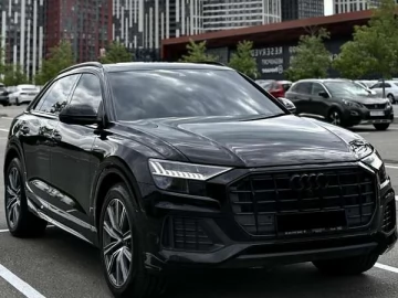 Авто Audi Q8 2023 № 7694054