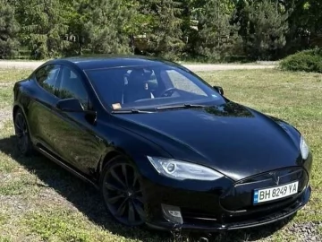 Авто Tesla Model S 2015 № 7694214