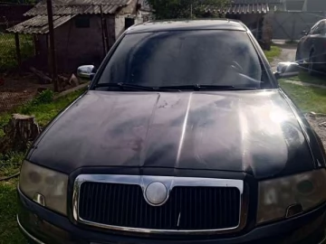 Авто Skoda Superb 2002 № 7694502