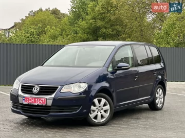 Авто Volkswagen Touran 2009 № 7694859