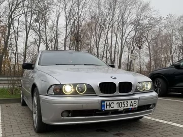 Авто BMW 5 Series 2001 № 7695423