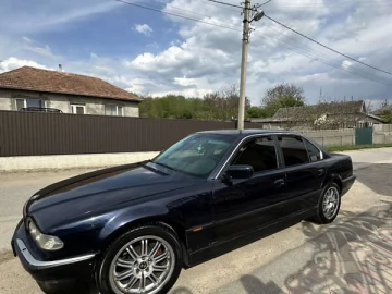 Авто BMW 7 Series 2000 № 7695762