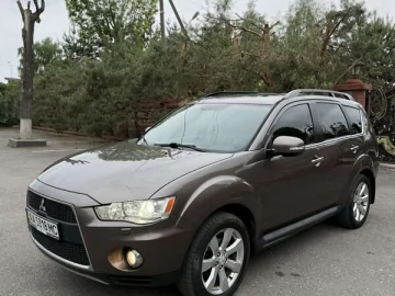 Авто Mitsubishi Outlander Xl 2012 № 7695772