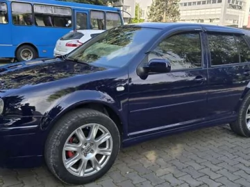 Авто Volkswagen Golf 2000 № 7695985