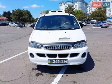 Авто Hyundai H-1 2004 № 7696011
