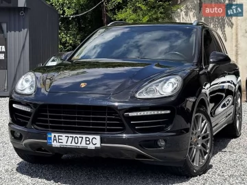 Авто Porsche Cayenne 2013 № 7696115