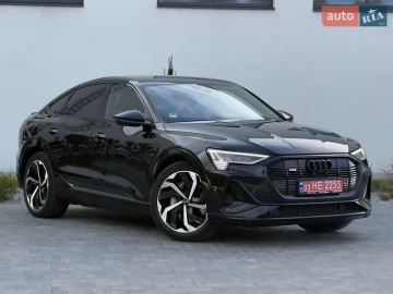 Авто Audi E-Tron 2023 № 7696137