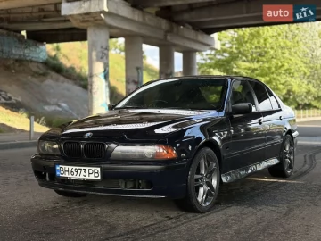 Авто BMW 5 Series 2001 № 7696156