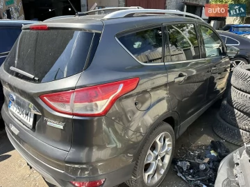 Авто Ford Escape 2015 № 7696197
