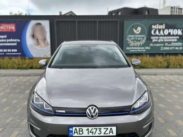 Авто Volkswagen E-Golf 2015 № 7696227