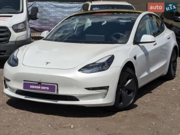 Авто Tesla Model 3 2021 № 7696301