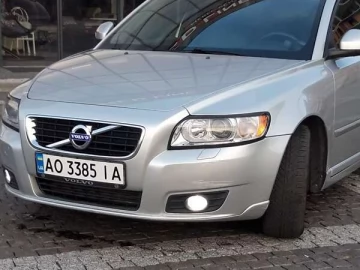 Авто Volvo V50 2012 № 7696390