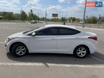 Авто Hyundai Elantra 2013 № 7696416