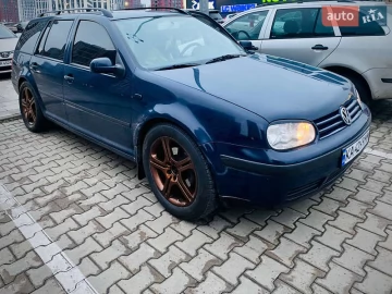 Авто Volkswagen Golf 2001 № 7696543