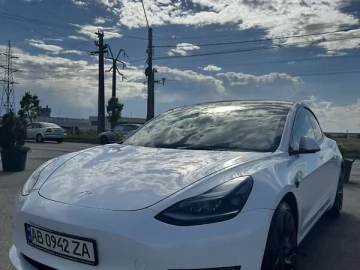Авто Tesla Model 3 2022 № 7696775