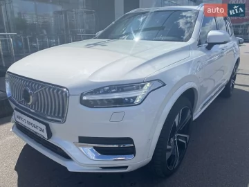 Авто Volvo Xc90 2023 № 7696818