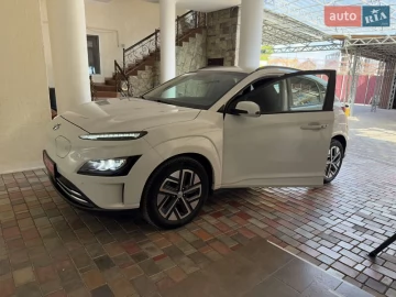 Авто Hyundai Kona Electric 2021 № 7697060