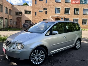 Авто Volkswagen Touran 2006 № 7697183