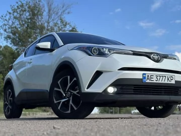 Авто Toyota C-Hr 2017 № 7697393