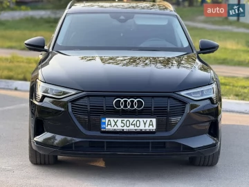 Авто Audi E-Tron 2022 № 7697441