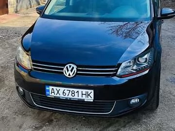 Авто Volkswagen Touran 2013 № 7697702