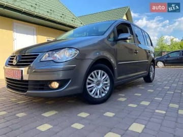Авто Volkswagen Touran 2008 № 7697950