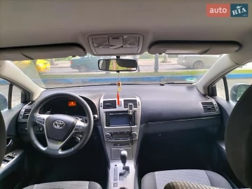 Авто Toyota Avensis 2010 № 7698057