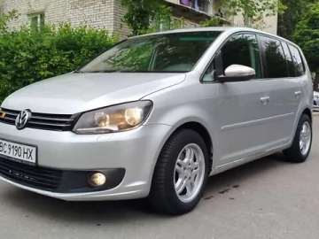 Авто Volkswagen Touran 2013 № 7698059