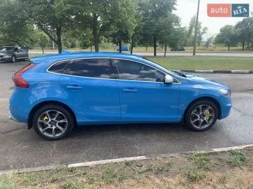 Авто Volvo V40 2014 № 7698141