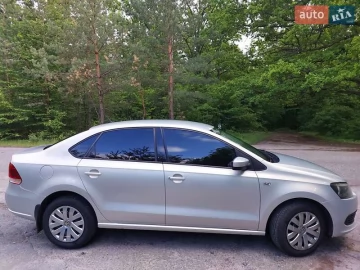 Авто Volkswagen Polo 2011 № 7698374