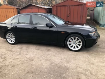 Авто BMW 7 Series 2001 № 7698684