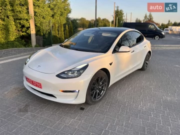 Авто Tesla Model 3 2021 № 7698781