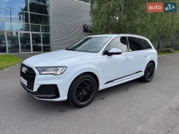 Авто Audi Q7 2023 № 7698836