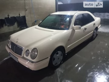 Авто Mercedes E-Class 2000 № 7698898