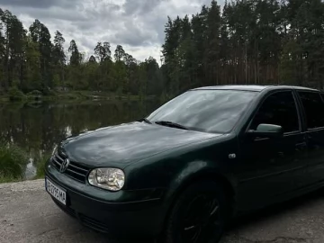 Авто Volkswagen Golf 2001 № 7698901