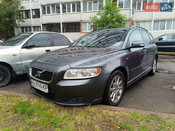 Авто Volvo V50 2009 № 7698923