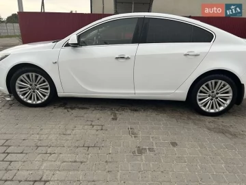 Авто Opel Insignia 2013 № 7698994