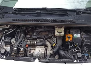 Авто Peugeot 5008 2012 № 7698996