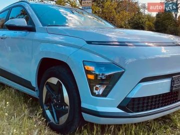 Авто Hyundai Kona Electric 2023 № 7699061