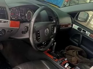Авто Volkswagen Touareg 2006 № 7699235
