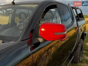 Авто Mitsubishi L 200 2010 № 7699384